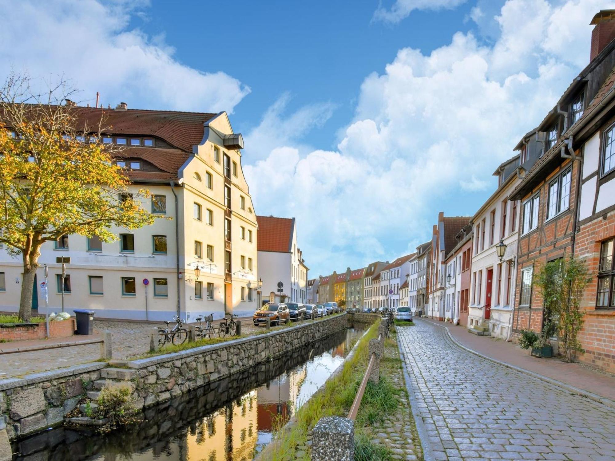 Modern Apartment In Wismar With Private Terrace Екстериор снимка