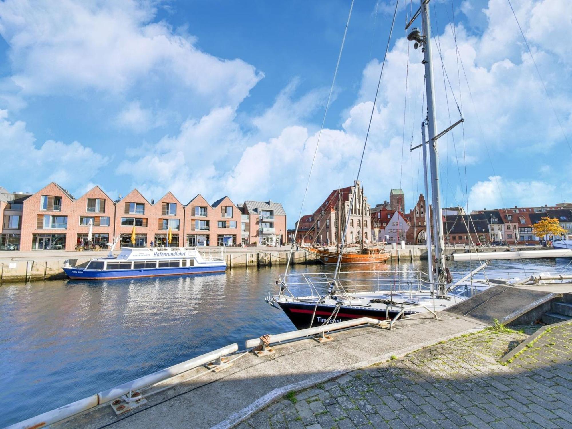 Modern Apartment In Wismar With Private Terrace Екстериор снимка