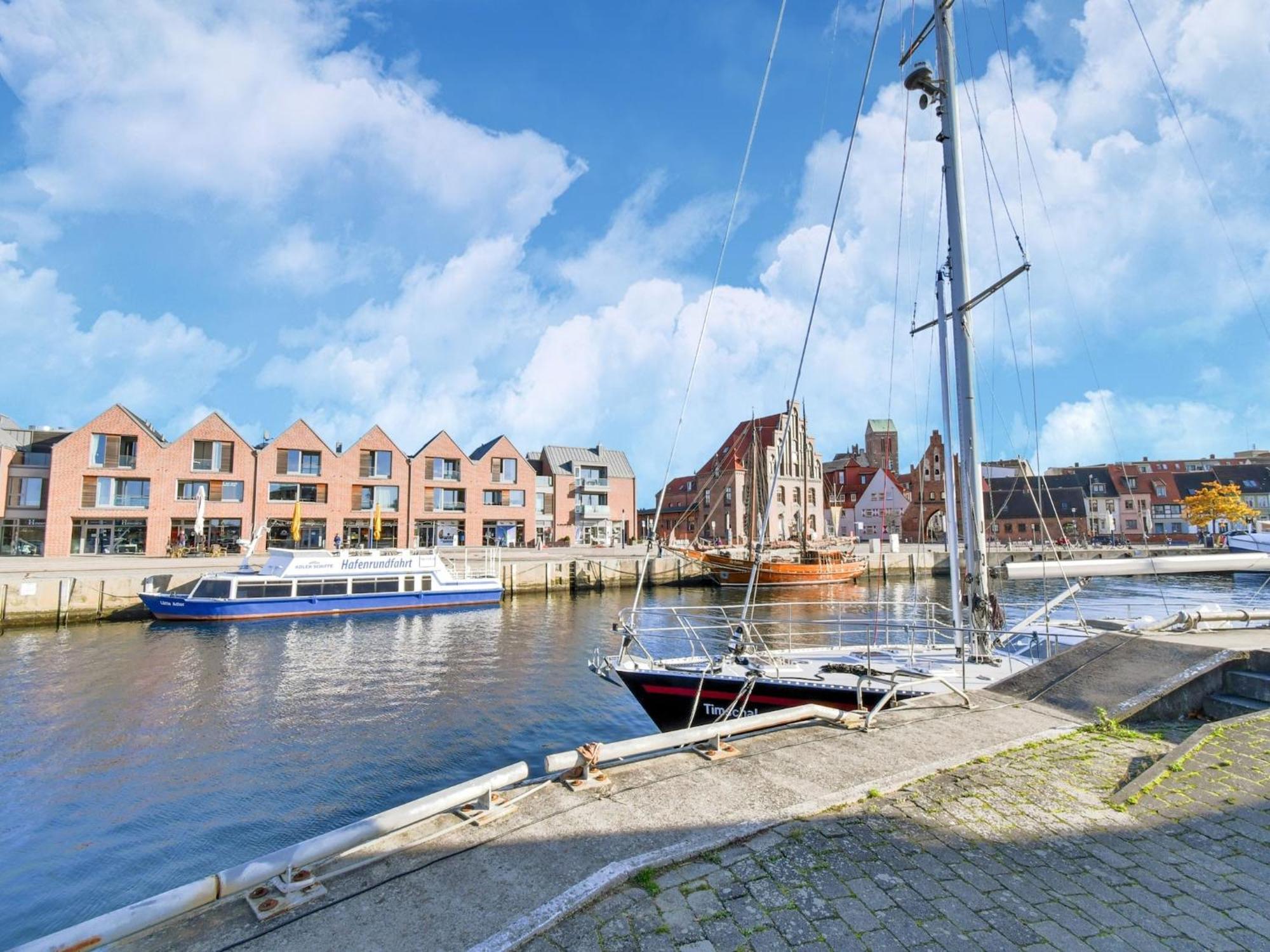 Modern Apartment In Wismar With Private Terrace Екстериор снимка